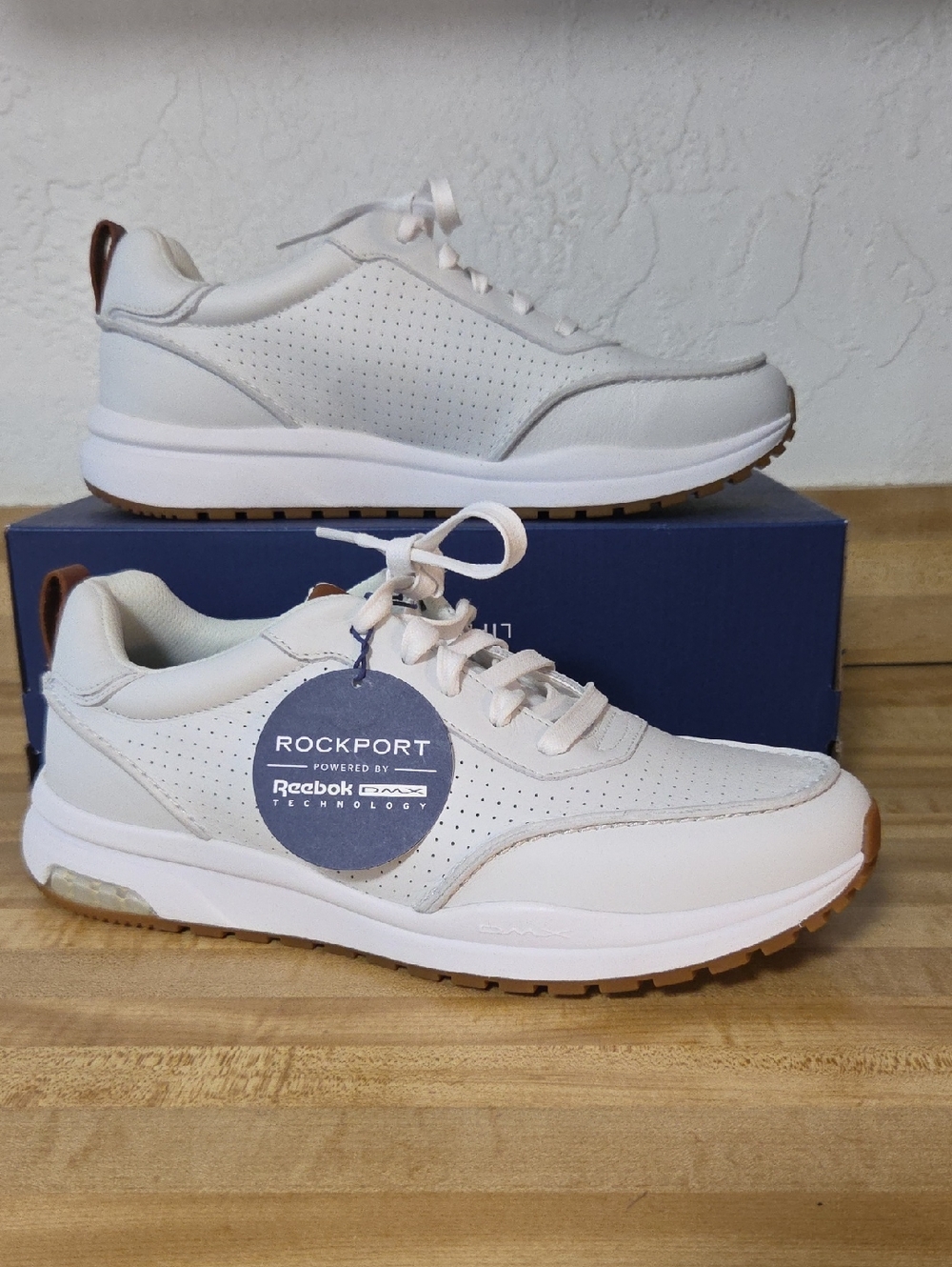 NWT "Rockport" RM DMXBOWEN Men's Leather Sneaker Sizes 10M, 11M or 11.5M